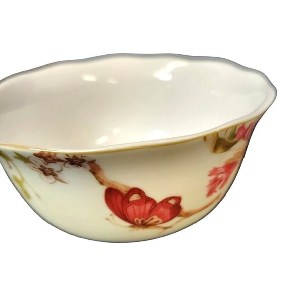 222 Fifth Lutece Fine China Bowl Floral Design Porcelain Soup or Salad Bowl - Picture 3 of 7